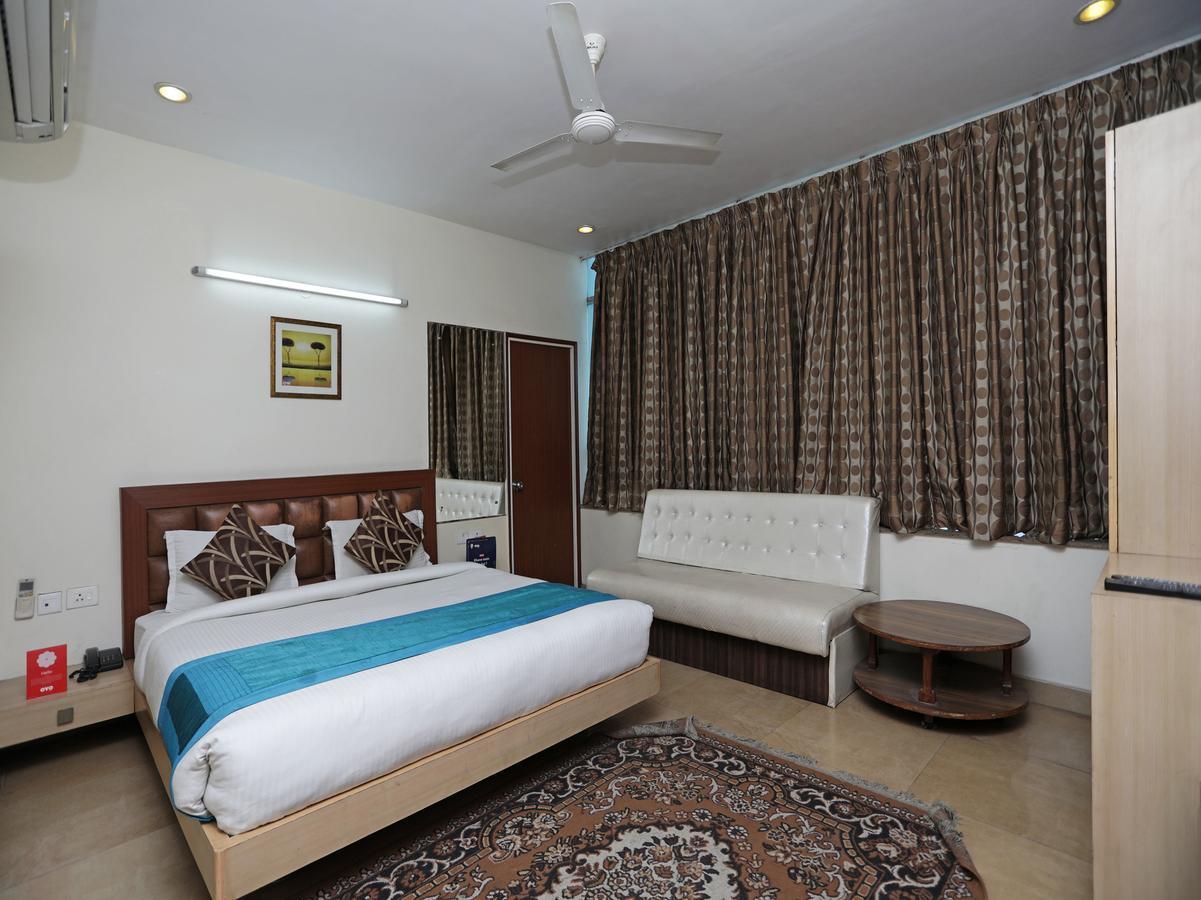 Oyo 1524 Hotel Vaani Continental Kanpur Extérieur photo