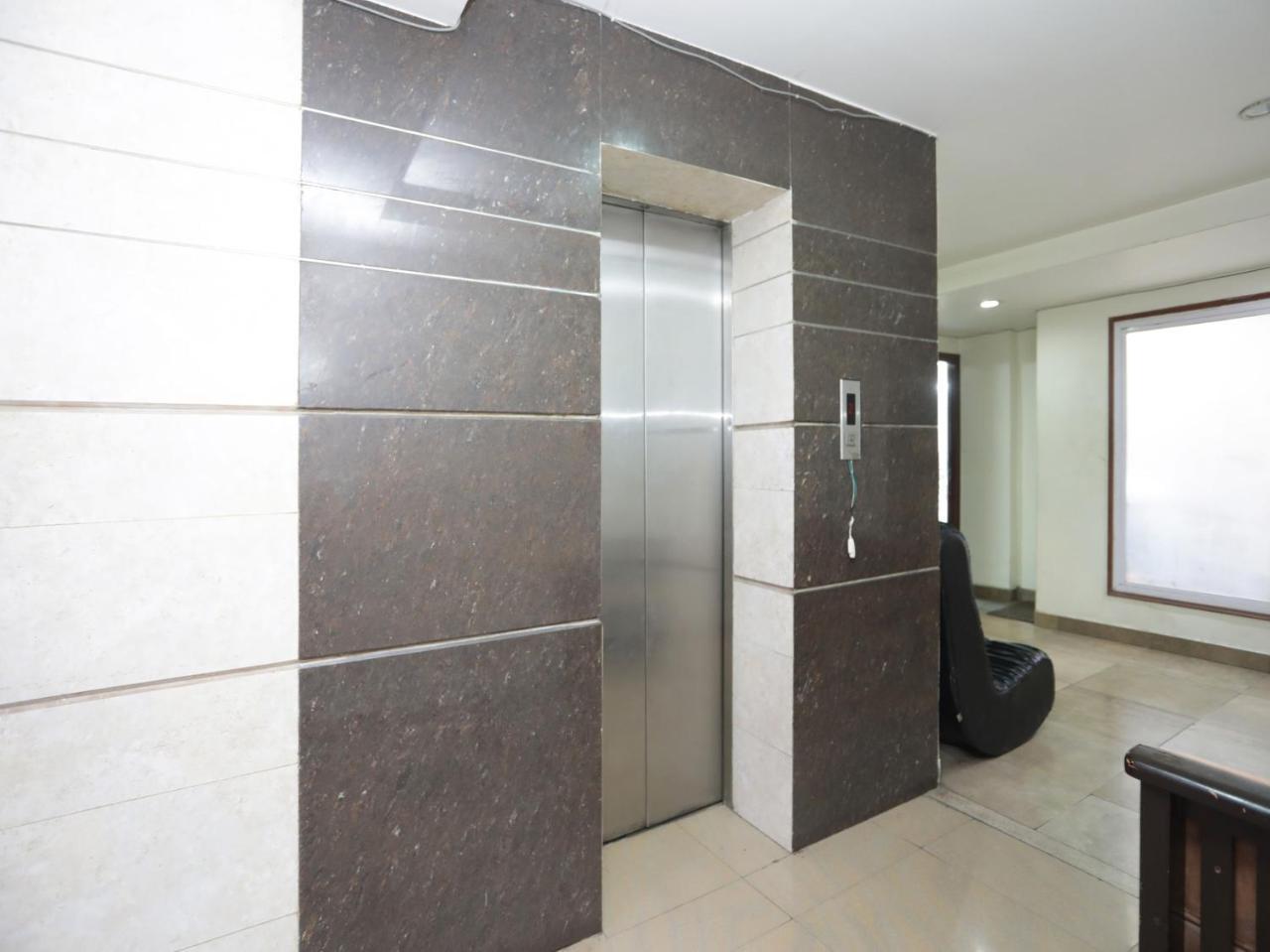 Oyo 1524 Hotel Vaani Continental Kanpur Extérieur photo