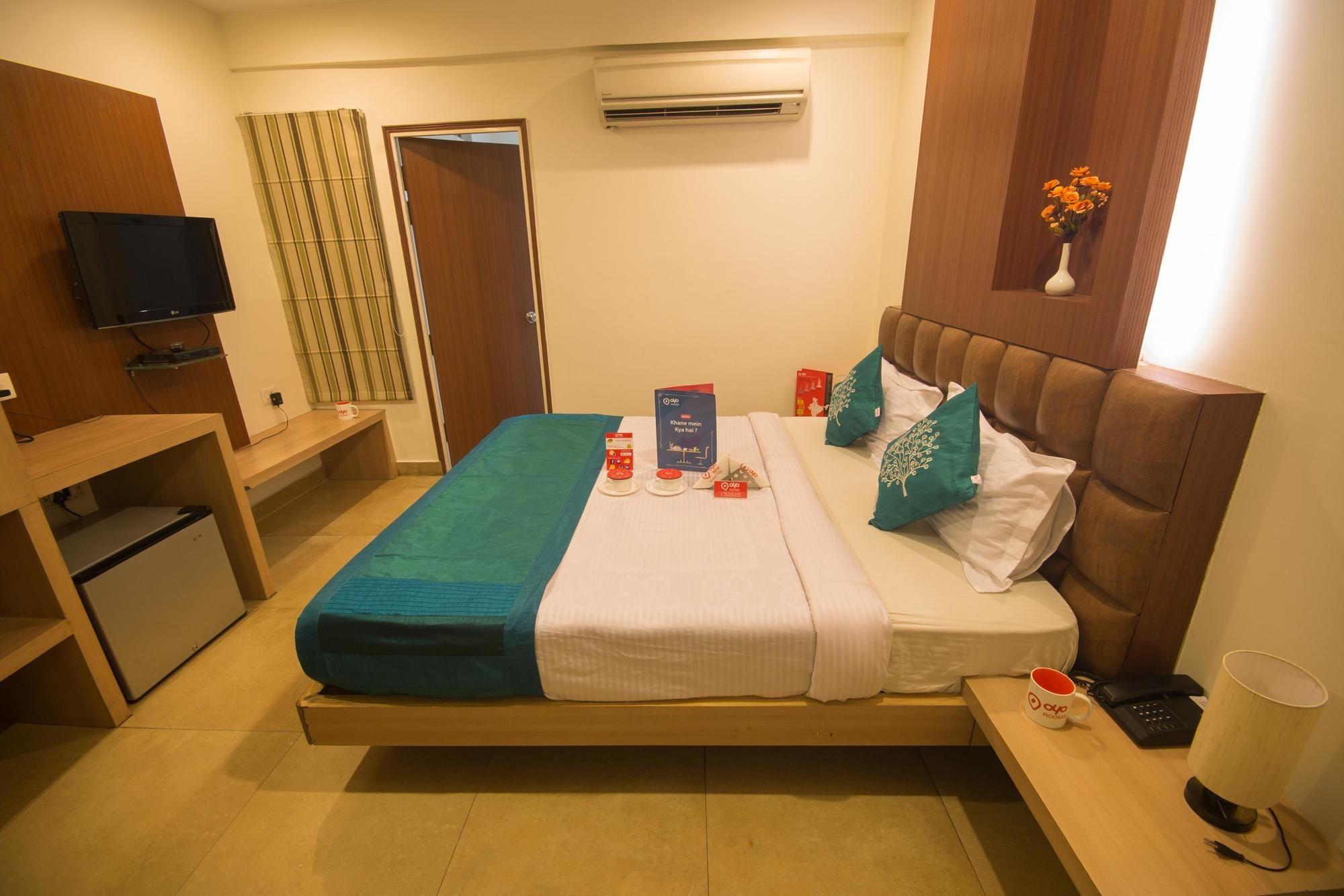 Oyo 1524 Hotel Vaani Continental Kanpur Extérieur photo